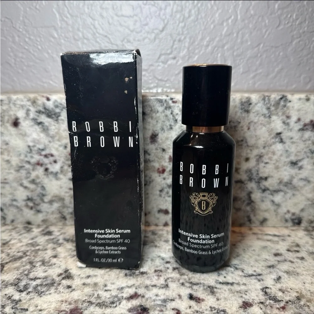 Bobbi Brown Ivory Intensive Skin Serum Foundation